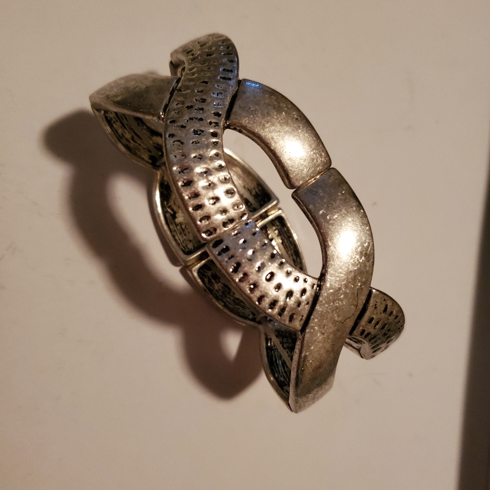 Premier Designs Exclamation bracelet